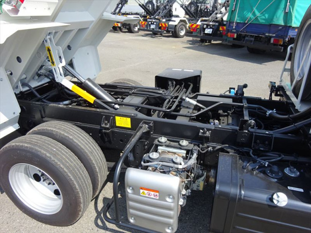 トヨタ ダイナ 小型 塵芥車（プレス式） 2KG-XZU605A(89664) 7枚目