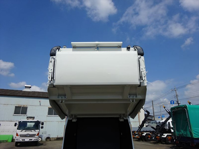 トヨタ ダイナ 小型 塵芥車（プレス式） 2KG-XZU605A(89664) 14枚目