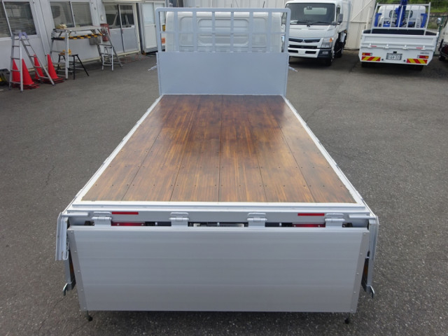 UDトラックス（日産） カゼット 小型 平ボディ 2RG-BJR88AM(89667) 8枚目