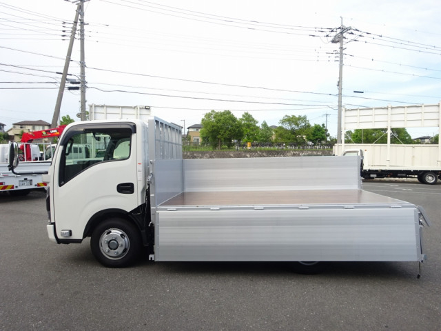 UDトラックス（日産） カゼット 小型 平ボディ 2RG-BJR88AM(89667) 16枚目