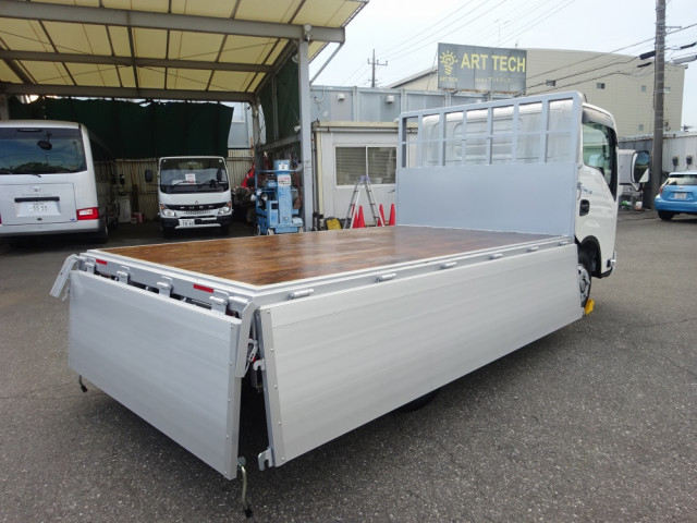 UDトラックス（日産） カゼット 小型 平ボディ 2RG-BJR88AM(89667) 43枚目