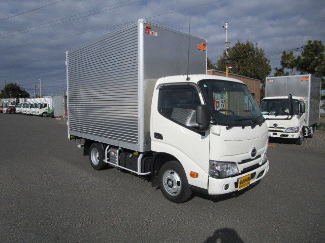 日野 デュトロ 小型 アルミバン 2KG-XZU605M(89670) 2枚目