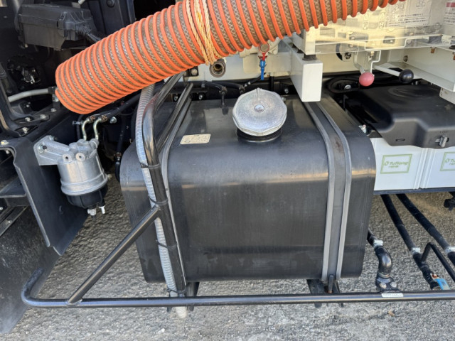 日野 レンジャー 中型 バキュームカー 2KG-FD2ABA(89675) 31枚目