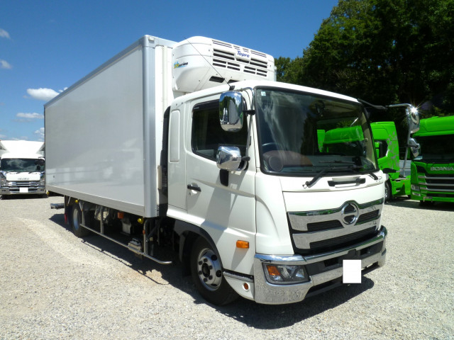 日野 レンジャー 中型 冷凍冷蔵バン 2KG-FD2ABG(89677) 3枚目