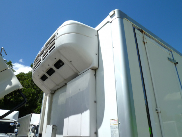日野 レンジャー 中型 冷凍冷蔵バン 2KG-FD2ABG(89677) 9枚目
