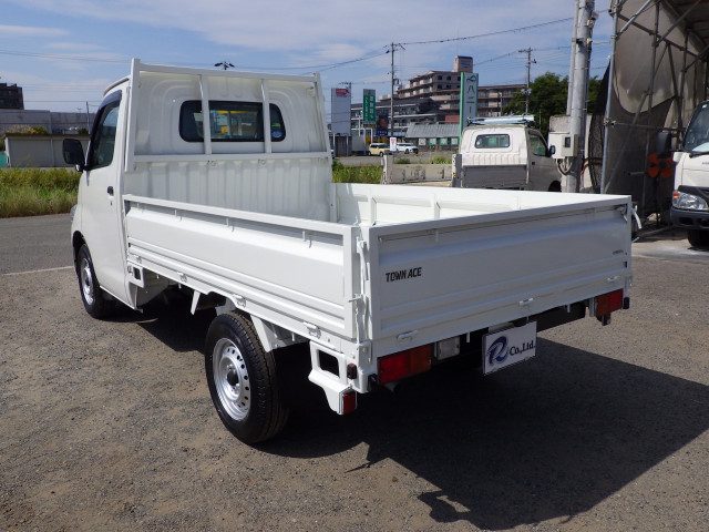 トヨタ タウンエース 小型 平ボディ 5BF-S403U(89681) 2枚目