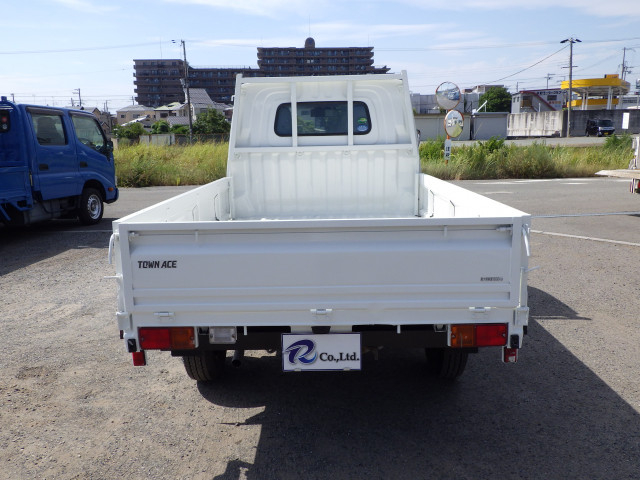 トヨタ タウンエース 小型 平ボディ 5BF-S403U(89681) 5枚目