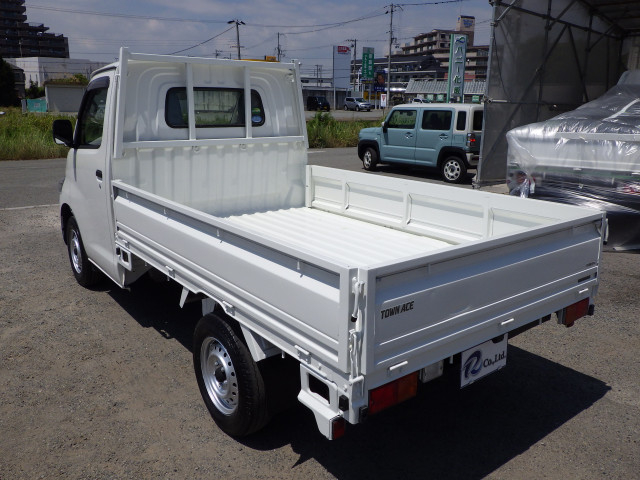 トヨタ タウンエース 小型 平ボディ 5BF-S403U(89686) 24枚目