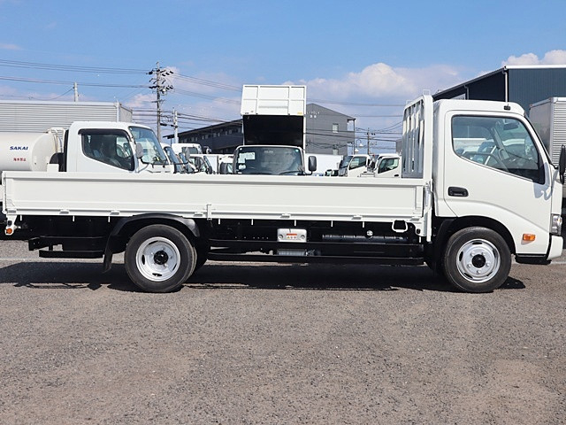 トヨタ トヨエース 小型 平ボディ 2RG-XZU655(89689) 8枚目