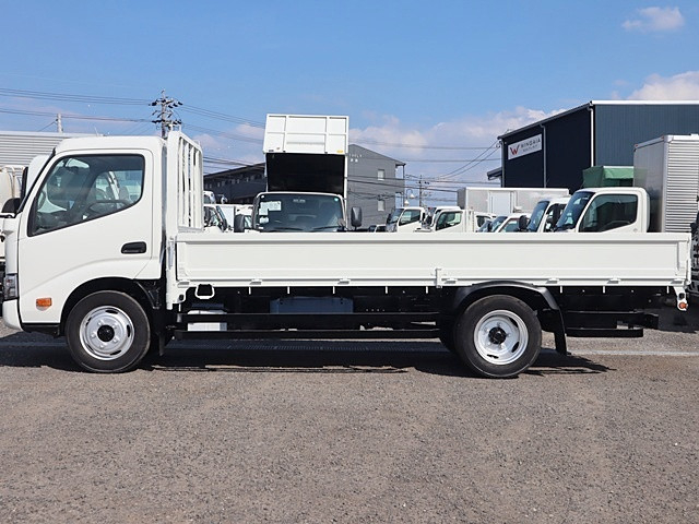 トヨタ トヨエース 小型 平ボディ 2RG-XZU655(89689) 9枚目