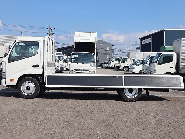 トヨタ トヨエース 小型 平ボディ 2RG-XZU655(89689) 13枚目