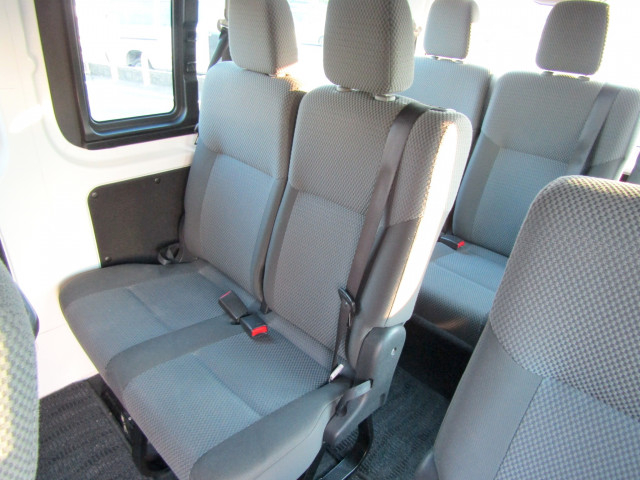 日産自動車 キャラバン 小型 バス CBA-KS2E26(89697) 9枚目