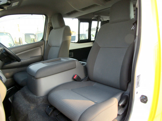 日産自動車 キャラバン 小型 バス CBA-KS2E26(89697) 15枚目