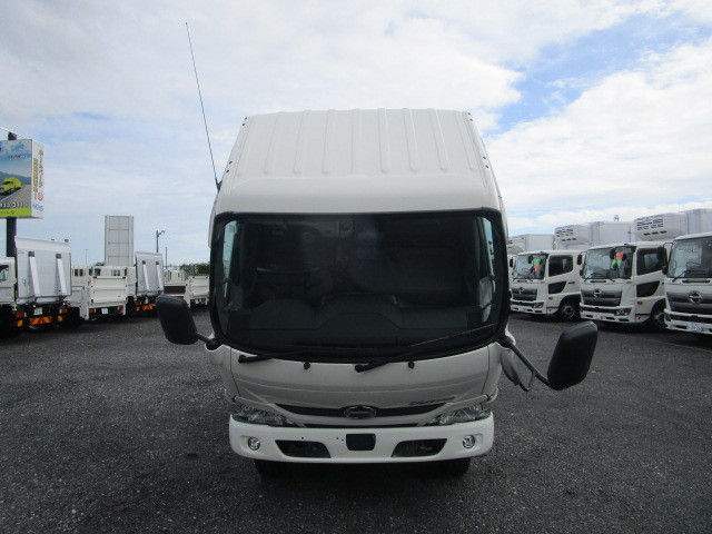 日野 デュトロ 小型 アルミバン TKG-XZU655M(89700) 10枚目