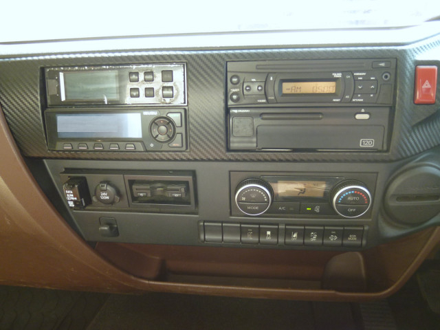 日野 レンジャー 増トン 冷凍冷蔵バン 2DG-GC2ABG(89705) 27枚目