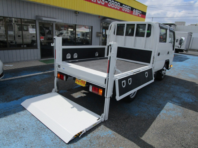 Isuzu elf Small Double cab TRG-NJR85A(89742) 2枚目