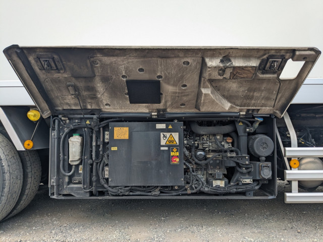 日野 プロフィア 大型 冷凍冷蔵バン 2DG-FW1AHJ(89748) 36枚目