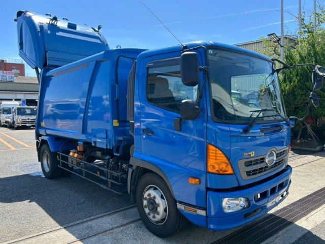 日野 レンジャー 増トン 塵芥車（プレス式） QKG-FJ7GAA(89752) 6枚目