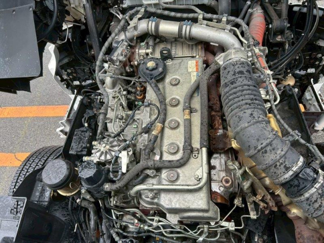 日野 プロフィア 大型 アルミウィング 2DG-FW1AHG(89756) 27枚目