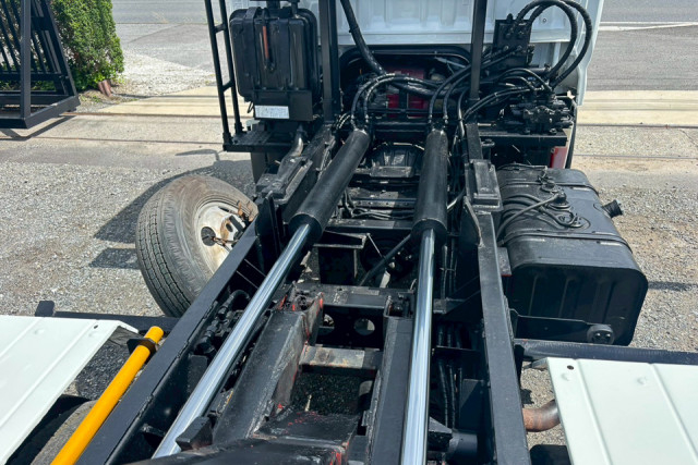 日野 デュトロ 小型 コンテナ専用車 TKG-XZU605M(89784) 7枚目