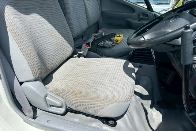 日野 デュトロ 小型 コンテナ専用車 TKG-XZU605M(89784) 21枚目