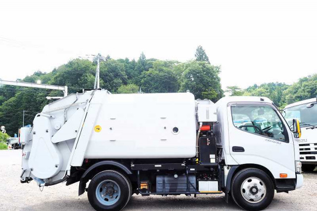 日野 デュトロ 小型 塵芥車（プレス式） TSG-XKU600X(89790) 6枚目
