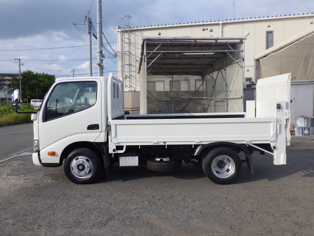 トヨタ ダイナ 小型 平ボディ TKG-XZC605(89791) 3枚目