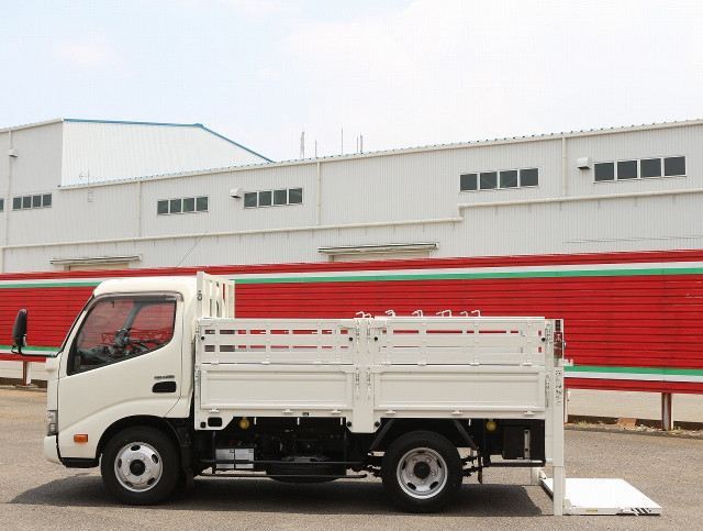 日野 デュトロ 小型 平ボディ TKG-XZC605M(89794) 18枚目