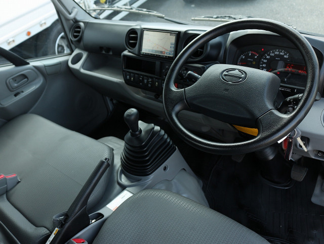 日野 デュトロ 小型 平ボディ TKG-XZC605M(89794) 29枚目