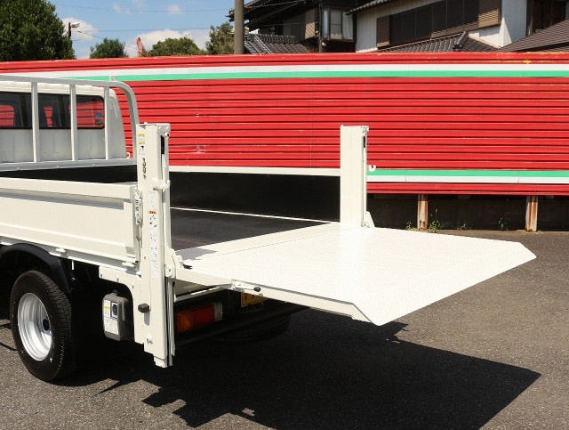 トヨタ ダイナ 小型 Wキャブ TKG-XZU685(89796) 27枚目