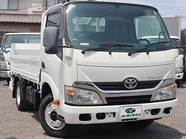 トヨタ トヨエース 小型 平ボディ TKG-XZC605(89885) 4枚目