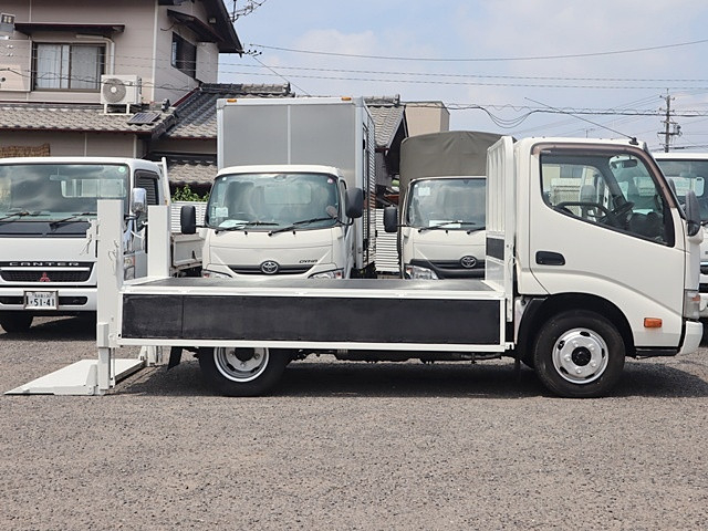 トヨタ トヨエース 小型 平ボディ TKG-XZC605(89885) 10枚目