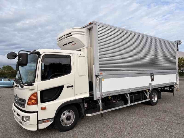 日野 レンジャー 小型 冷蔵冷凍バン TKG-FD7JLAA(111798) 1枚目
