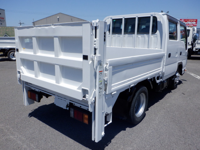 いすゞ エルフ 小型 Wキャブ TPG-NJR85A(89939) 2枚目
