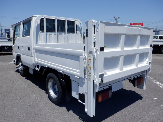 いすゞ エルフ 小型 Wキャブ TPG-NJR85A(89939) 6枚目