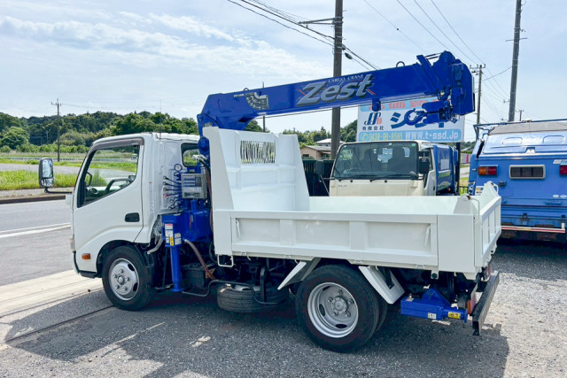 日野 デュトロ 小型 クレーン付き TKG-XZU620T(90000) 4枚目