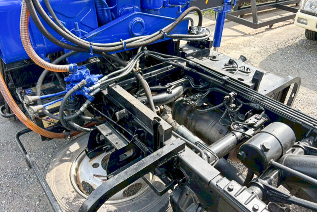 日野 デュトロ 小型 クレーン付き TKG-XZU620T(90000) 15枚目