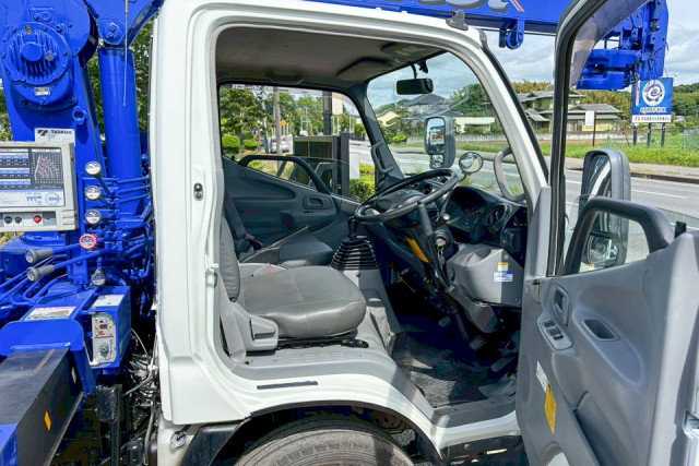 日野 デュトロ 小型 クレーン付き TKG-XZU620T(90000) 25枚目