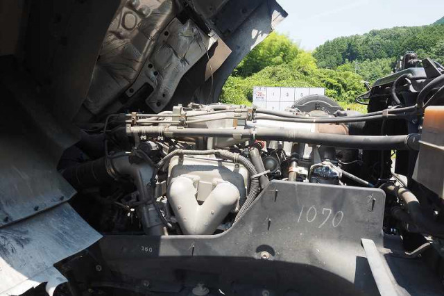 いすゞ ギガ 大型 ミキサー車 QKG-CXM77AT(90026) 42枚目