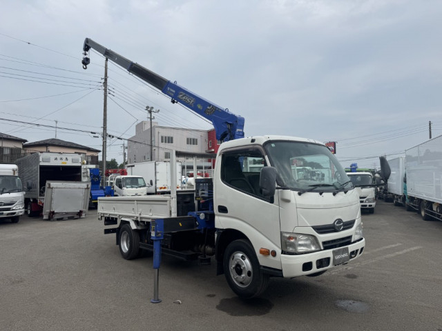 日野 デュトロ 小型 クレーン付き TKG-XZU650M(90079) 2枚目