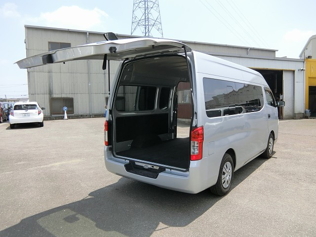 日産自動車 キャラバン 小型 アルミバン LDF-CW4E26(90094) 11枚目