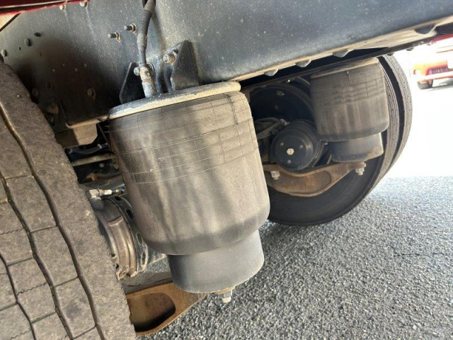 UDトラックス（日産） クオン 大型 平ボディ QKG-CD5ZA(90105) 6枚目