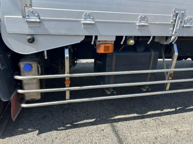 UDトラックス（日産） クオン 大型 平ボディ QKG-CD5ZA(90105) 10枚目