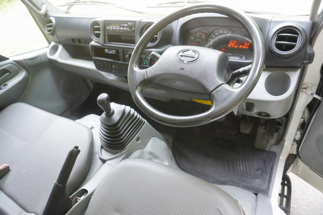 日野 デュトロ 小型 平ボディ TKG-XZC605M(90119) 3枚目