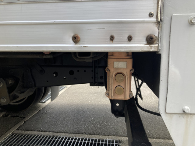 マツダ タイタン 小型 アルミバン TKG-LLR85N(90133) 6枚目
