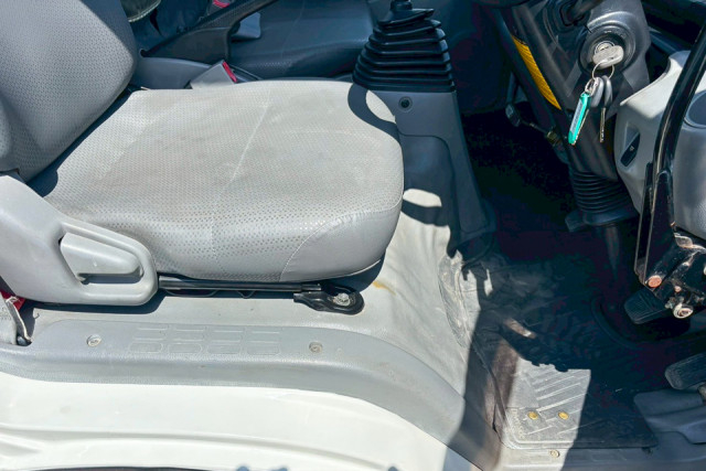 日野 デュトロ 小型 クレーン付き TKG-XZU620T(90175) 27枚目