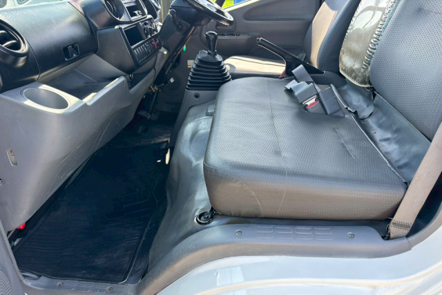 日野 デュトロ 小型 クレーン付き TKG-XZU620T(90175) 34枚目