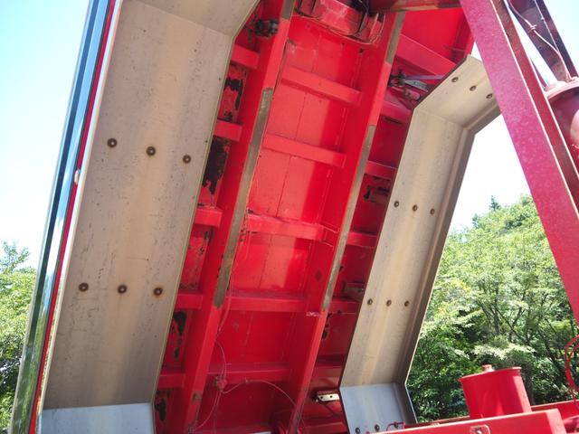 UDトラックス（日産） クオン 大型 土砂ダンプ *********(90196) 35枚目