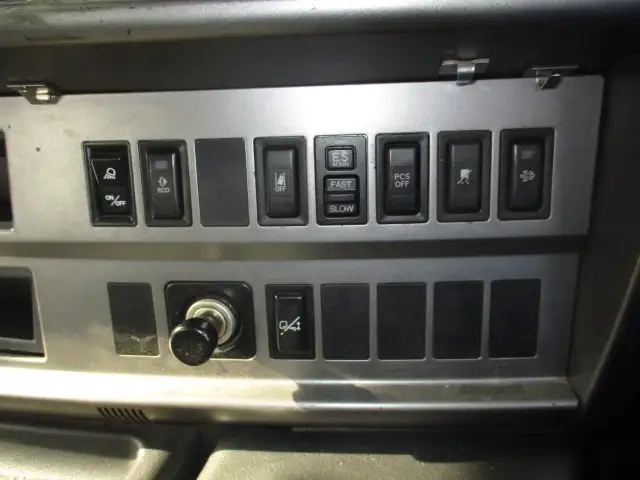 日野 プロフィア 小型 トラクタ（シングル） QPG-SH1EDDG(90216) 33枚目