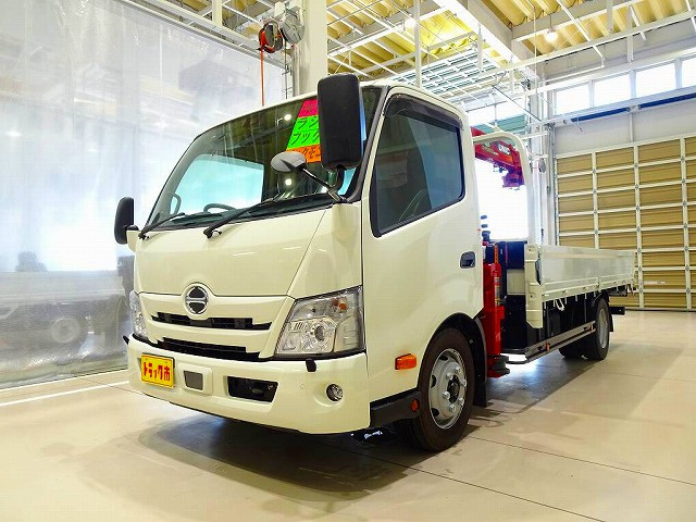 日野 デュトロ 小型 クレーン付き 2KG-XZU720M(90265) 1枚目